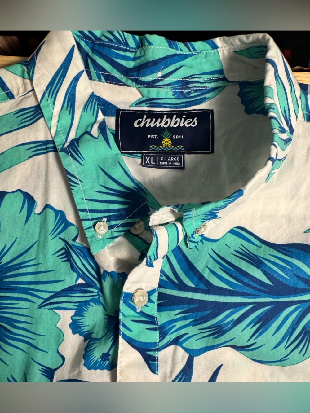 chubbies Teal & Blue Tropical Print Button-Down Shirt
